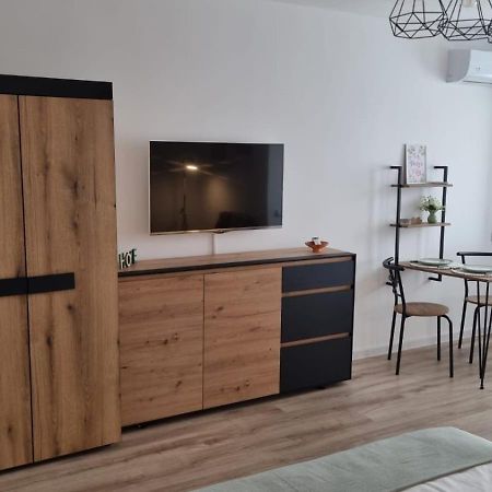 Titan Park Vista Studio Букурещ Екстериор снимка