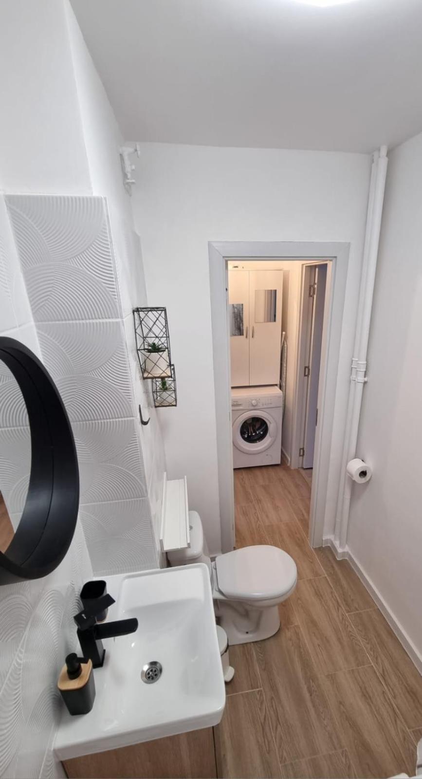 Titan Park Vista Studio Букурещ Екстериор снимка