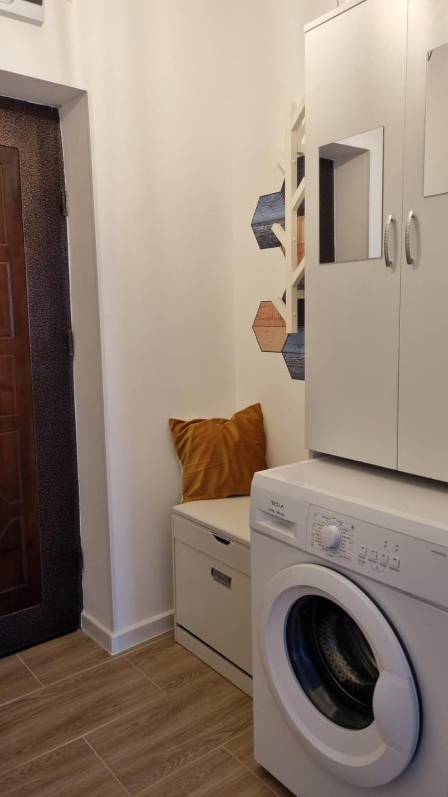 Titan Park Vista Studio Букурещ Екстериор снимка